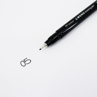MONO Drawing Pen 05 (0.45 mm)